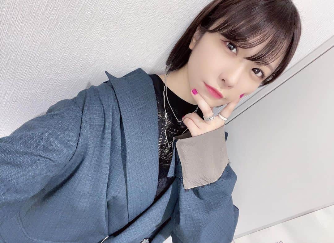 愛美のインスタグラム：「絶妙なダークブラウン🤎 #ootd #私服 #maisonmiharayasuhiro」