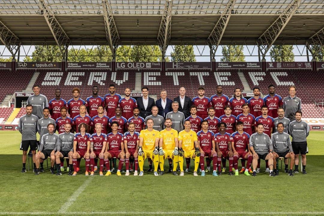 フィリップ・センデロスのインスタグラム：「📸 SERVETTE FC  SAISON 2022-2023 #notrevillenotreclub」