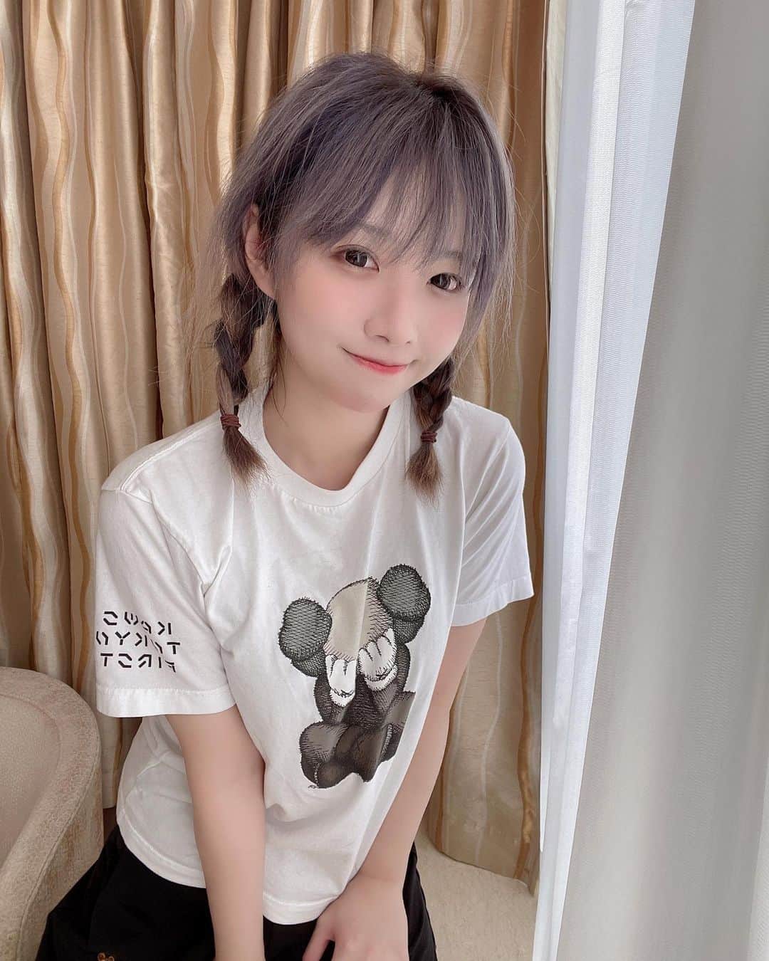 Borusushiのインスタグラム：「这个长度的头发适合扎小辫子耶」