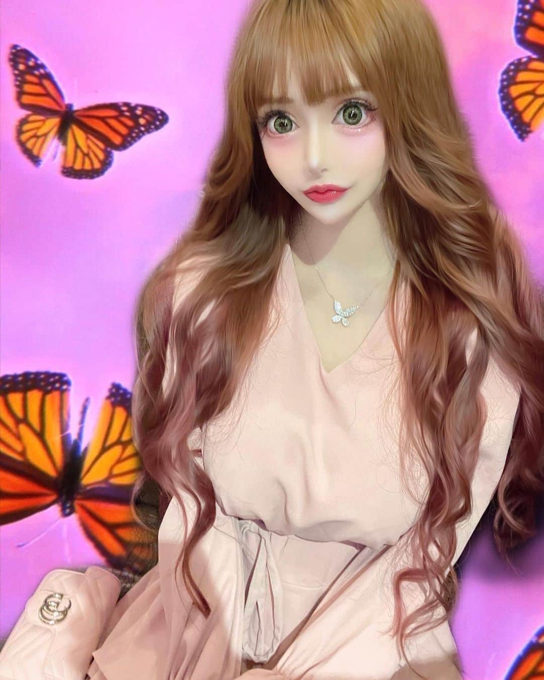 ヴァニラさんのインスタグラム写真 - (ヴァニラInstagram)「🐰🍓 いつもめちゃ輝いてるねってうれぴ🌟 自覚ないんだけどスタツアの ...