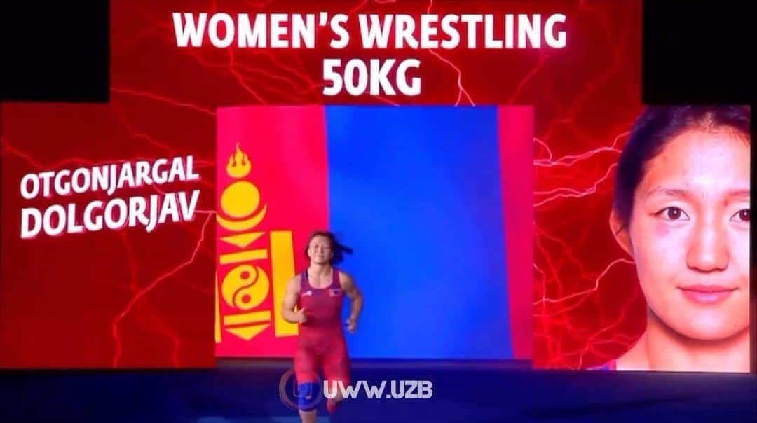 須崎優衣のインスタグラム：「🇯🇵🤼‍♀️Yui Susaki bugun Jaxon chempioni buldi.   TABRIKLAYMIZ..👏👏👏🥳  🇯🇵 Yui Susaki became the world champion today.  CONGRATULATIONS..👏👏👏   @yui106301susaki 🔥  #Japan #susaki #wrestling #women」