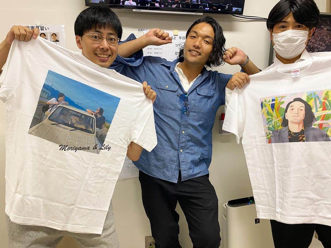 西村真二さんのインスタグラム写真 - (西村真二Instagram)「👕 盛山の兄貴に見取り図じゃんのTシャツもらいました！ビーチボーイズTまじ最高じゃん！ #見取り図じゃん」9月15日 14時23分 - shinji_nishimura0630