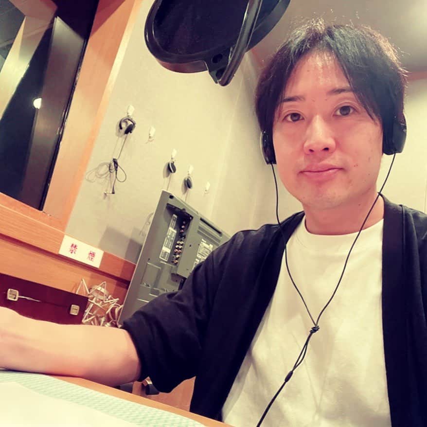 あつひろのインスタグラム：「#🎙  奥が深いから楽しい仕事  #ナレーション」