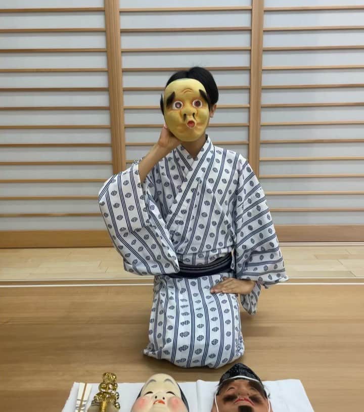 市川團子のインスタグラム：「「第八回　谷口裕和の会」 　　　　　　　　　　　9月29日　 　　  GINZA SIX 観世能楽堂  昼の部　13時　  開場 　　　　13時30分　開演  夜の部　17時　　　  開場 　　　　17時30分　開演 ーーーーーーーーーーーーーーー 皆さま、こんにちは。  「第八回　谷口裕和の会」  まで残り14日となりました！お稽古、集中して頑張っています！  皆さまのご来場お待ちしております。  #谷口裕和の會 #市川團子」