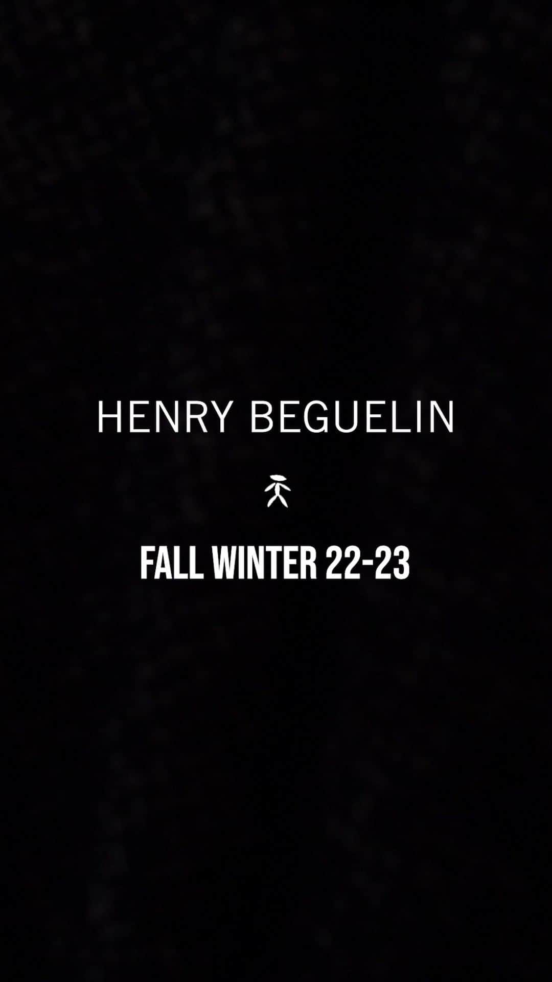 エンリーベグリンのインスタグラム：「Step into the new Fall Winter collection.  #HenryBeguelin #FW22」