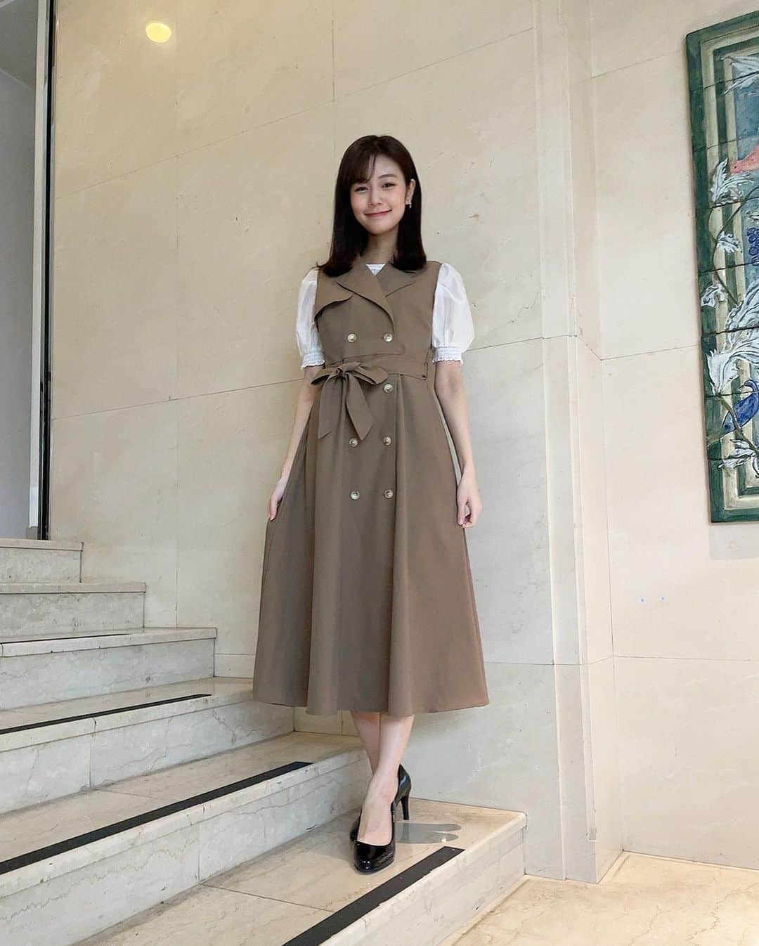 杉浦みずきのインスタグラム：「. 東京インフォメーションの衣装です🤍  3.5枚目 @la_boutique_bonbon_official   6枚目 @joint_space   7枚目 ニット→@12twelveagenda スカート→@cheek.official  8枚目 @cheek.official   9枚目 ブラウス→@joint_space スカート→@duras_official」