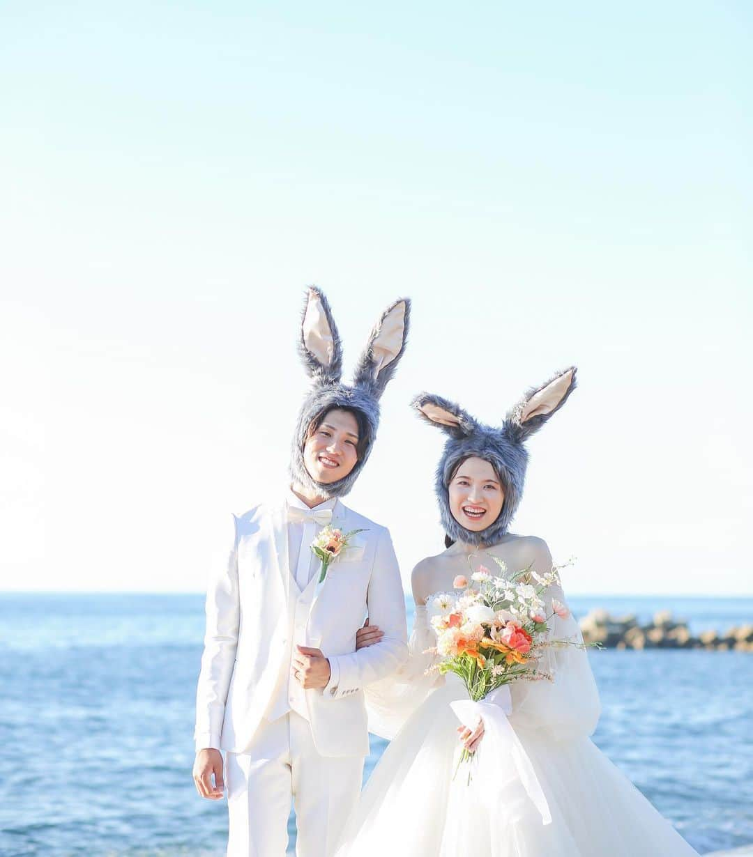 福井結婚式 福井結婚式場のインスタグラム：「.  世界の人口が約80億人で  そんな中でこの人とずっと一緒に居たいと思える  大切な人に出会える確率は  約0.0000000001%くらいで、、  そんな奇跡で溢れたお二人の  "一生に一度の大切な日"を  お手伝いさせていただける私たちは  本当に幸せです、、  私たちはずっと『お二人の味方』です  お気軽にご相談ください☺︎  .  #ララシャンスベルアミー  #結婚式 #福井結婚式  #wedding #weddingdress  #weddingphotography  #ウエディングフォト  #ロケーションフォト  #ロケーションフォトウェディング  #前撮り #前撮りポーズ #前撮りヘア  #卒花嫁 #卒花 #プレ花嫁 #プレ花 #ララ嫁」