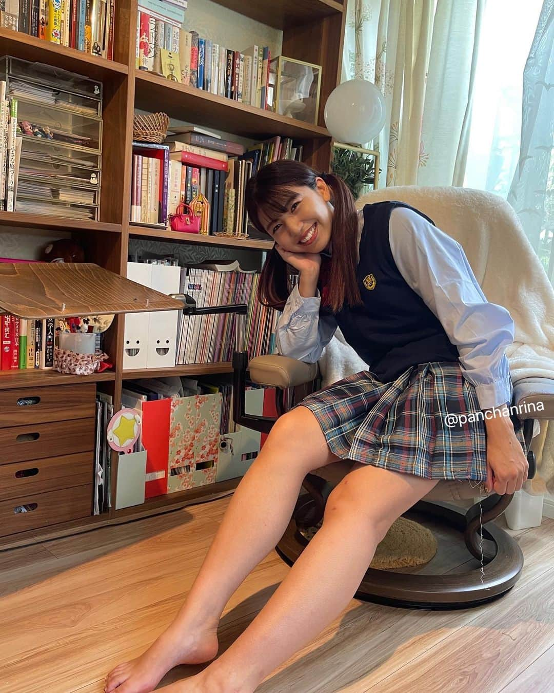 ぱんちゃん璃奈さんのインスタグラム写真 - (ぱんちゃん璃奈Instagram)「#ヤバいだろ　#28歳  言い訳させてください🙏  JKコスプレ全く興味ない😂 YouTube企画のコスプレ福袋に入ってたからさ...笑笑 記念に(笑) なんかごめんね！😂YouTube見てね...  ※糸出てる  #ぱんちゃん璃奈  #コスプレ #JKコスプレ　#女子高生コスプレ　#恥ずかしいけど載せちゃう　#キックボクサー　#筋肉女子 #ツインテール　#ふたつくくり」9月15日 20時51分 - panchanrina