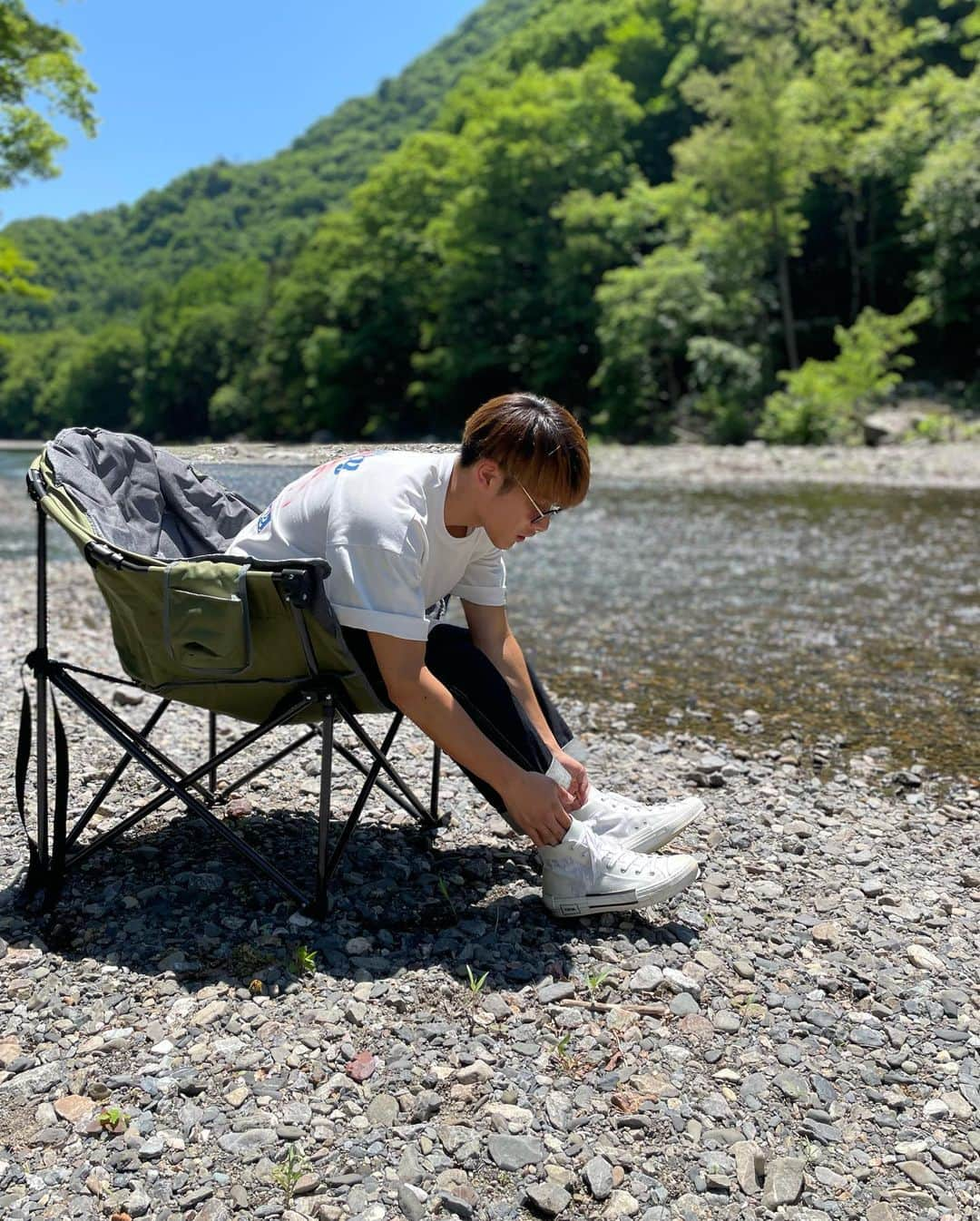 橋岡大樹のインスタグラム：「夏の日本の川は良いね🤩 前のオフのやつ😁  #川 #綺麗 #bbq #夏 #自然  #夏って良いね #橋岡大樹  #また行きたい」