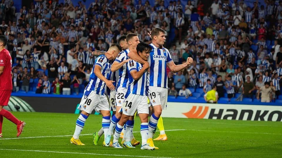 久保建英のインスタグラム：「6/6 en @europaleague !!! Ahora a por el partido de la @laliga !!  #europaleague  #realsociedad  #takefusakubo  #久保建英」