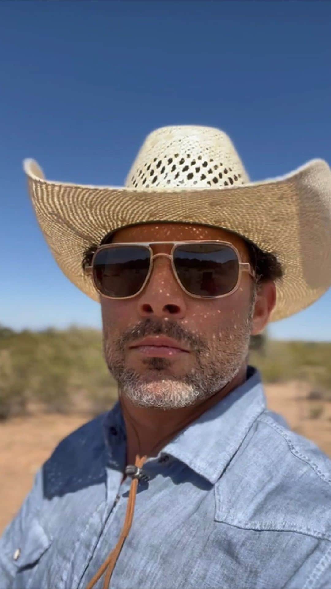 ジョン・ウエルタスのインスタグラム：「Sometimes you have to be be willing to #inspire people with your own #truth」
