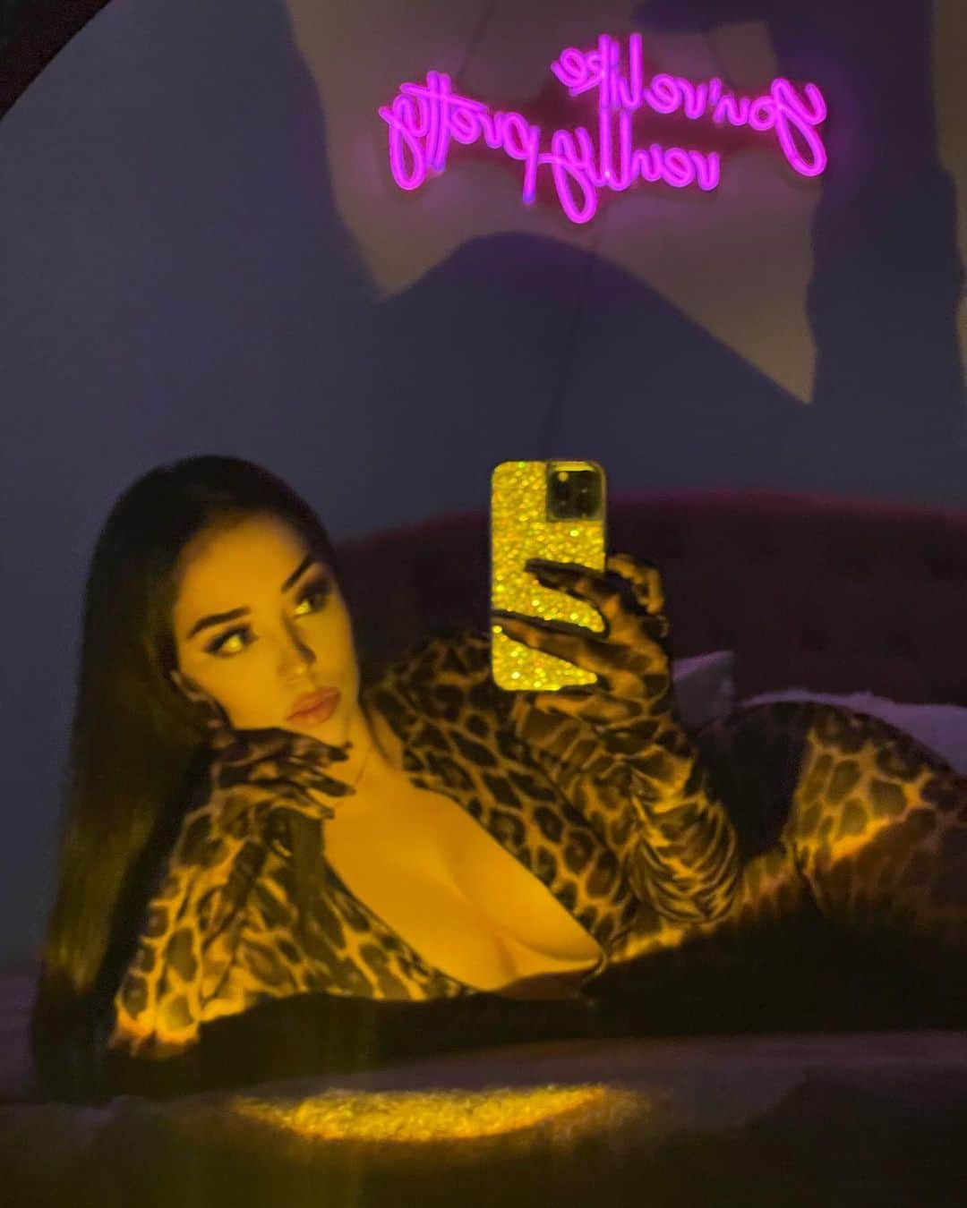 のインスタグラム：「Controla tus emociones 🪐」