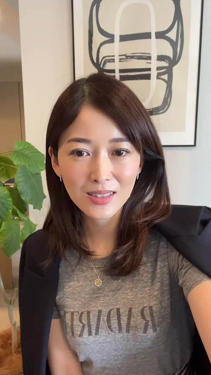 山本みらいのインスタグラム：「久しぶりのインスタライブでした！  ・秋物で買ったもの ・私からのお願い ・美容医療の話 ・サプリメント ・パーソナルカラーの取り入れ方  他、中学受験、ヘアケア、メイクなどなど。」