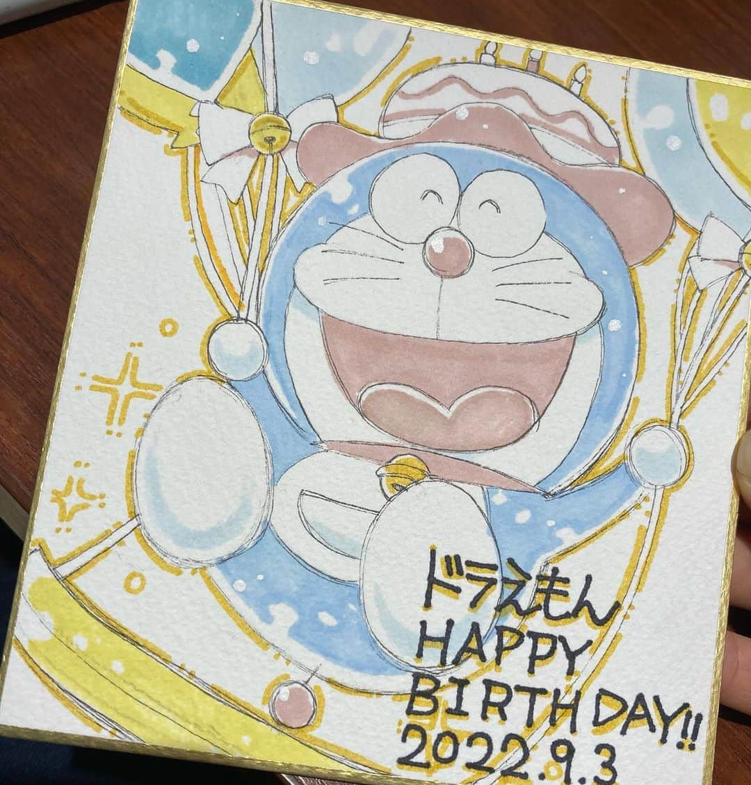 ときわ藍のインスタグラム：「遅くなったけど、 ドラえもんHAPPY BIRTHDAY🎉🎉  原稿の都合で5日にミュージアムへ行きました😅初めて食べた『ドラえもんじゃカレー』のあまりの大きさにびっくり‼︎久しぶりに行けて楽しかったです😄  #doraemon」