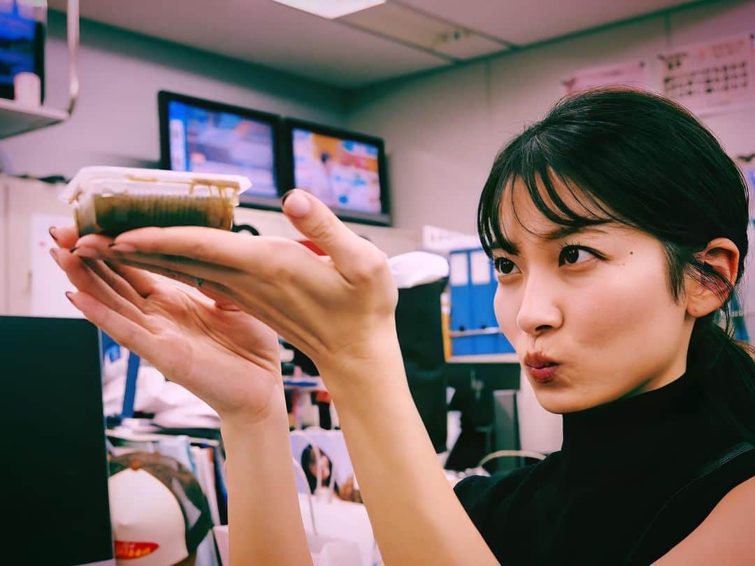 山本里菜さんのインスタグラム写真 - (山本里菜Instagram)「もずくを愛している図。  📸by 喜入アナ  #もずく #一眼レフ」9月16日 16時32分 - rinayamamoto_0622