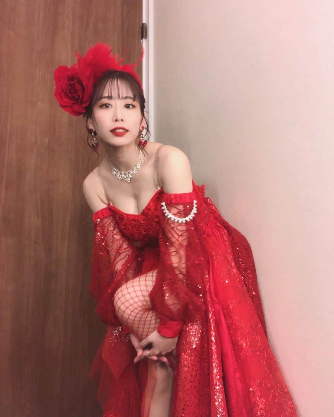 奥津マリリのインスタグラム：「可愛すぎる新衣装🌹❤️ 相澤樹さんいつも天才すぎる🥲❤️」