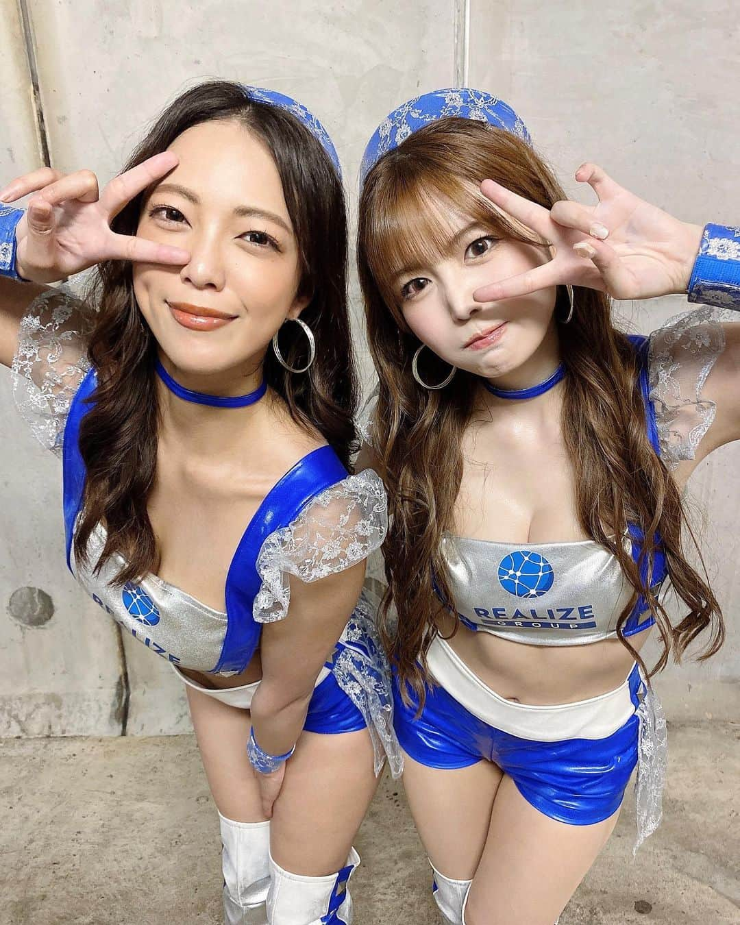 水瀬琴音さんのインスタグラム写真 - (水瀬琴音Instagram)「おはよう🐥💙💙 ･ こちら56号車コンビです⸜(*ˊᗜˋ*)⸝ 今日から#supergt in菅生♡  よろしくお願いします🥰💕 ･ ･ ･ #スーパーgt #sugo  #kondoracing #リアライズガールズ  #レースクイーン #日産」9月17日 6時42分 - kotone_dayo___