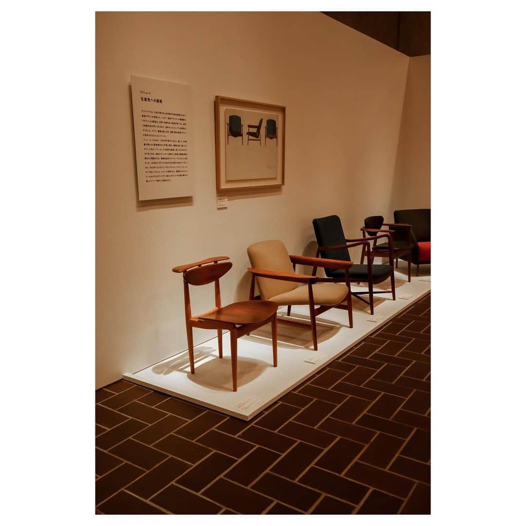 naoko tawaraさんのインスタグラム写真 - (naoko tawaraInstagram)「Finn Juhl and Danish Chairs Tokyo Metropolitan Art Museum  美しい曲線と繊細なドローイングを体感しに。 いいものに触れると心満たされるなぁ。 つぎの出張はジャンプルーヴェにいこう。 . . . .  #フィンユールとデンマークの椅子#東京都美術館#前川國男 #フィンユール#北欧家具#デンマーク家具#美術館巡り #finnjuhl#kuniomaekawa  . . . . . .  #展覧会 #展覧会巡り #デザイン #家具 #デンマーク #デンマークデザイン #椅子 #フィンユール #東京都美術館 #exhibition #designexhibition #danmark #danishdesign #furniture #furnituredesign #chair #tokyo」9月17日 21時38分 - noknok705