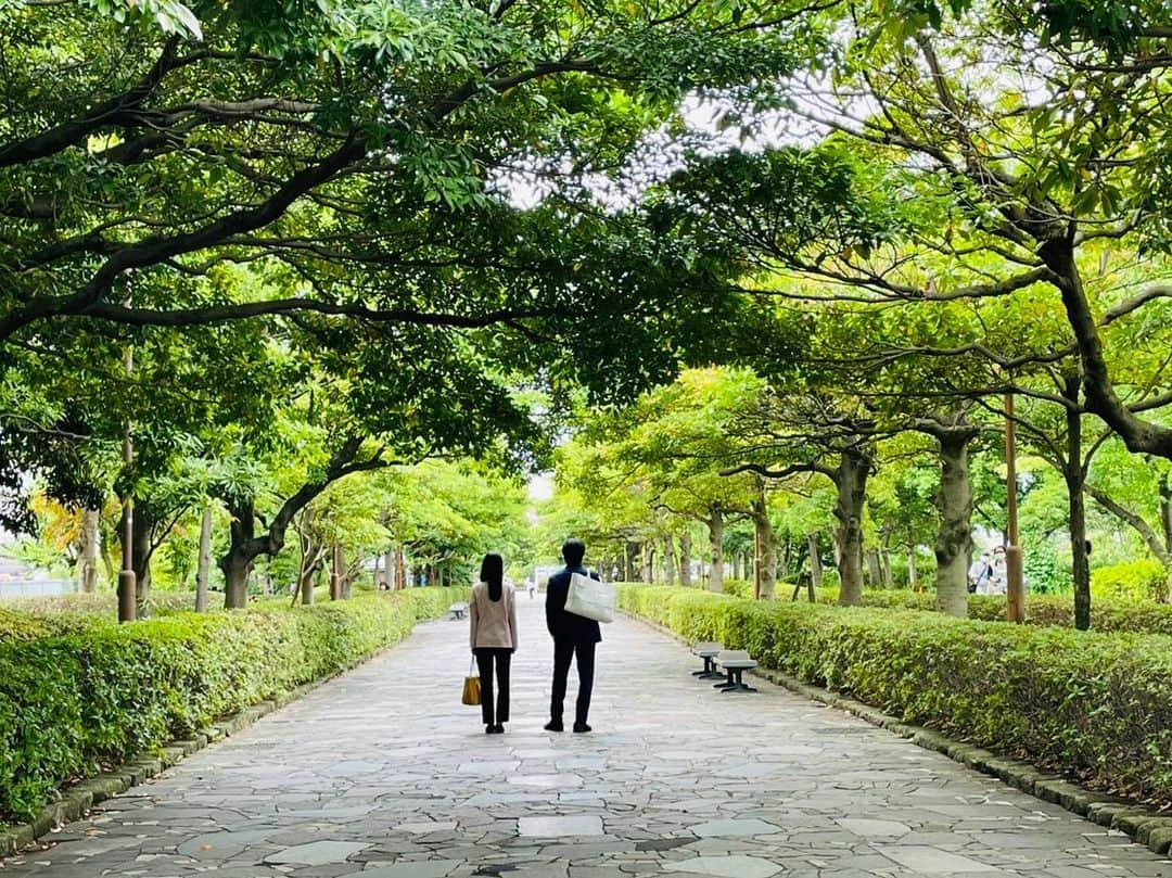 有村架純さんのインスタグラム写真 - (有村架純Instagram)「🕊  皆様の暮らしが幸せであってほしいと、心底願う作品でした。 私自身も勇気を持って生きてゆけますように。  ありがとうございました☺︎  #石子と羽男」9月17日 16時35分 - kasumi_arimura.official