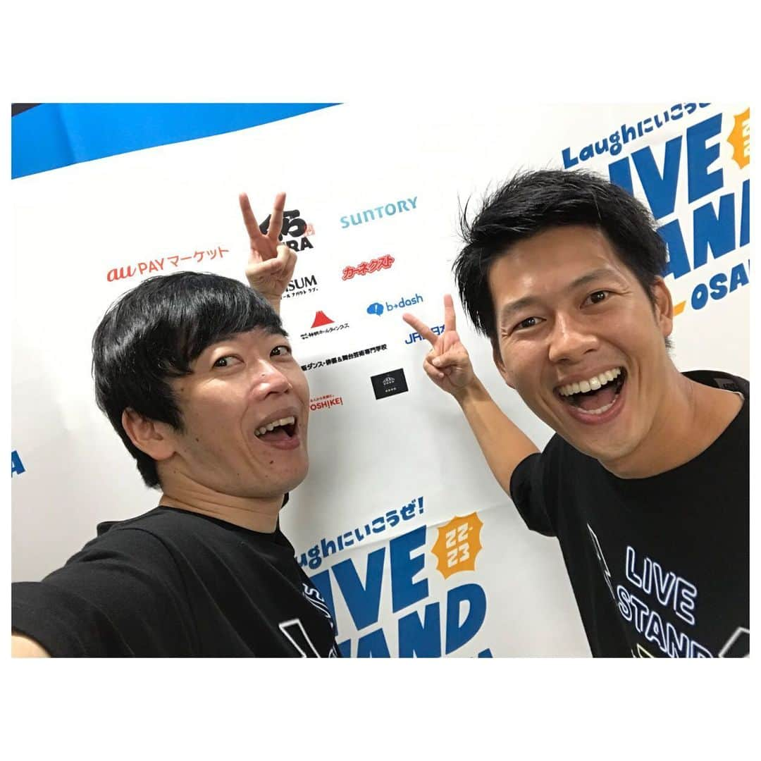 藤本聖さんのインスタグラム写真 - (藤本聖Instagram)「10秒に1回大爆笑  LIVESTAND OSAKAの幕開けとなるBDBに出場してきたぜ  広告に嘘偽りなし！10秒に1度どころか5秒に1度は大爆笑の嵐  芸人もお客さんも最高にひりつくおもしろライブが数年ぶりに復活して震えたよ  呼んでくれた爆ノ介ありがとう！！  #LIVESTAND #BDB」9月17日 17時51分 - kasoku_mossan