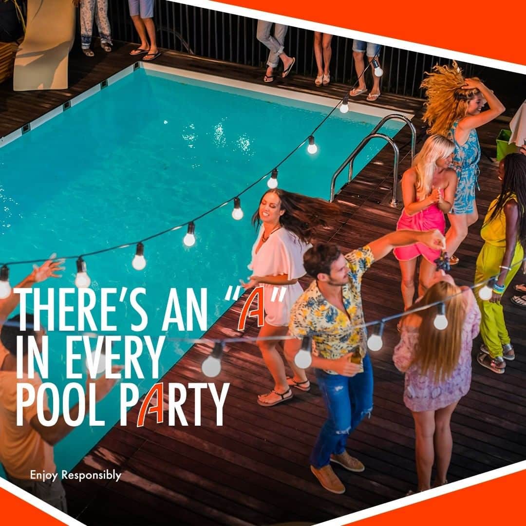 Aperol Spritzのインスタグラム：「Pool party or beach party? Whichever you prefer, the goal is to have the best time and #JoinTheJoy together! #AperolSpritz」