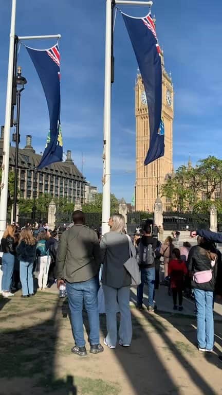 新田桂一のインスタグラム：「K 散歩 in ロンドン🇬🇧」