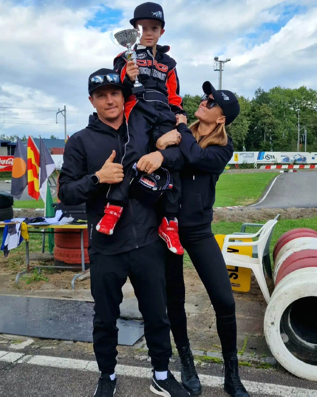 キミ・ライコネンのインスタグラム：「First race of many!🏁 Mom and Dad are more than proud of you Ace!❤️🔥」