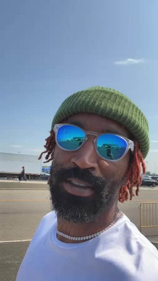 J・R・スミスのインスタグラム：「#hbcufootball🏈」