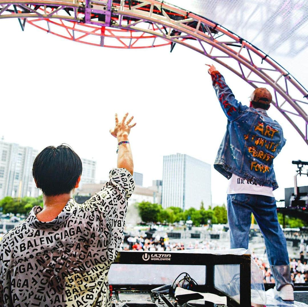 DJ TORAさんのインスタグラム写真 - (DJ TORAInstagram)「Thank you for the best stage ever! with AK-69 @ak69_official   #ultrajapan #ultra #ultrajapan2022 #ウルトラジャパン #ak69 #djtora」9月18日 16時00分 - djtora_jpn