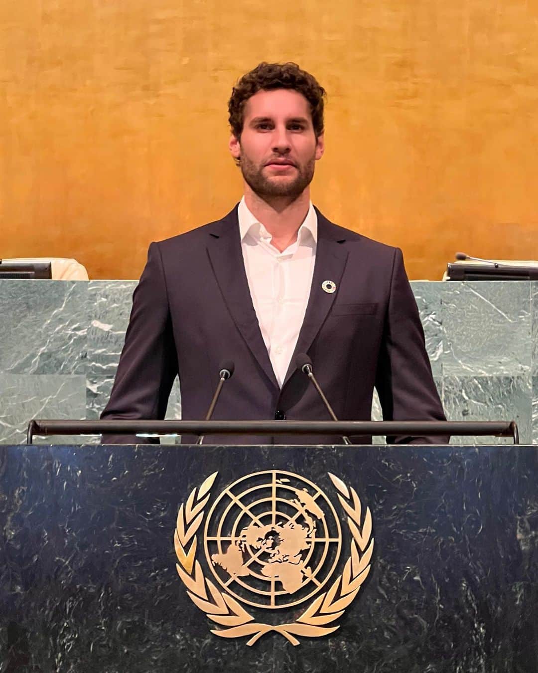フランコ・ノリエガのインスタグラム：「It is such an honor to be invited by @unitednations @unep to the Transforming Education Summit to share my point of view on such an important subject like educating ourselves on plastic pollution and possible solutions to solve this problem affecting everyone!  #UNGA」