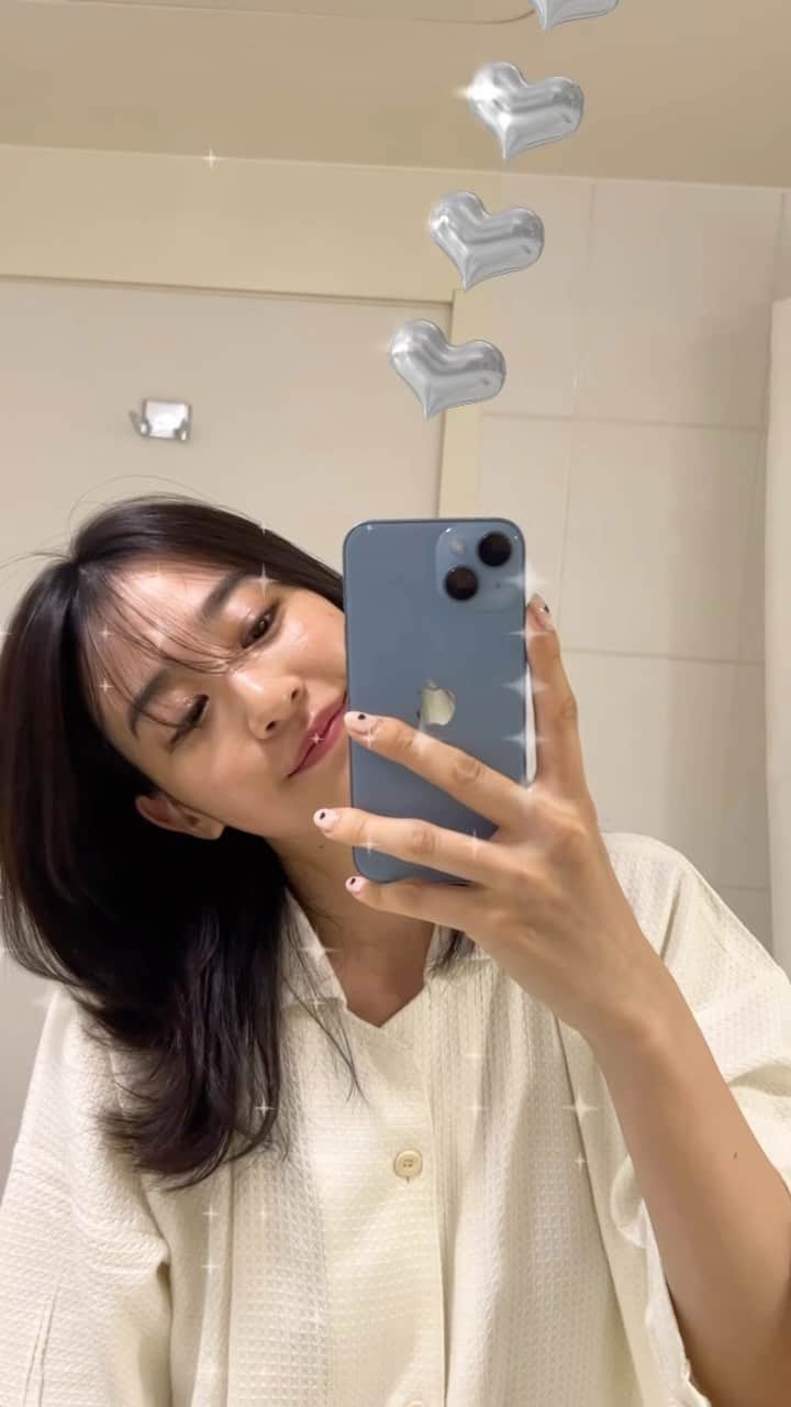 青野楓のインスタグラム：「はろーiPhone14📱❤︎  #iphone14」