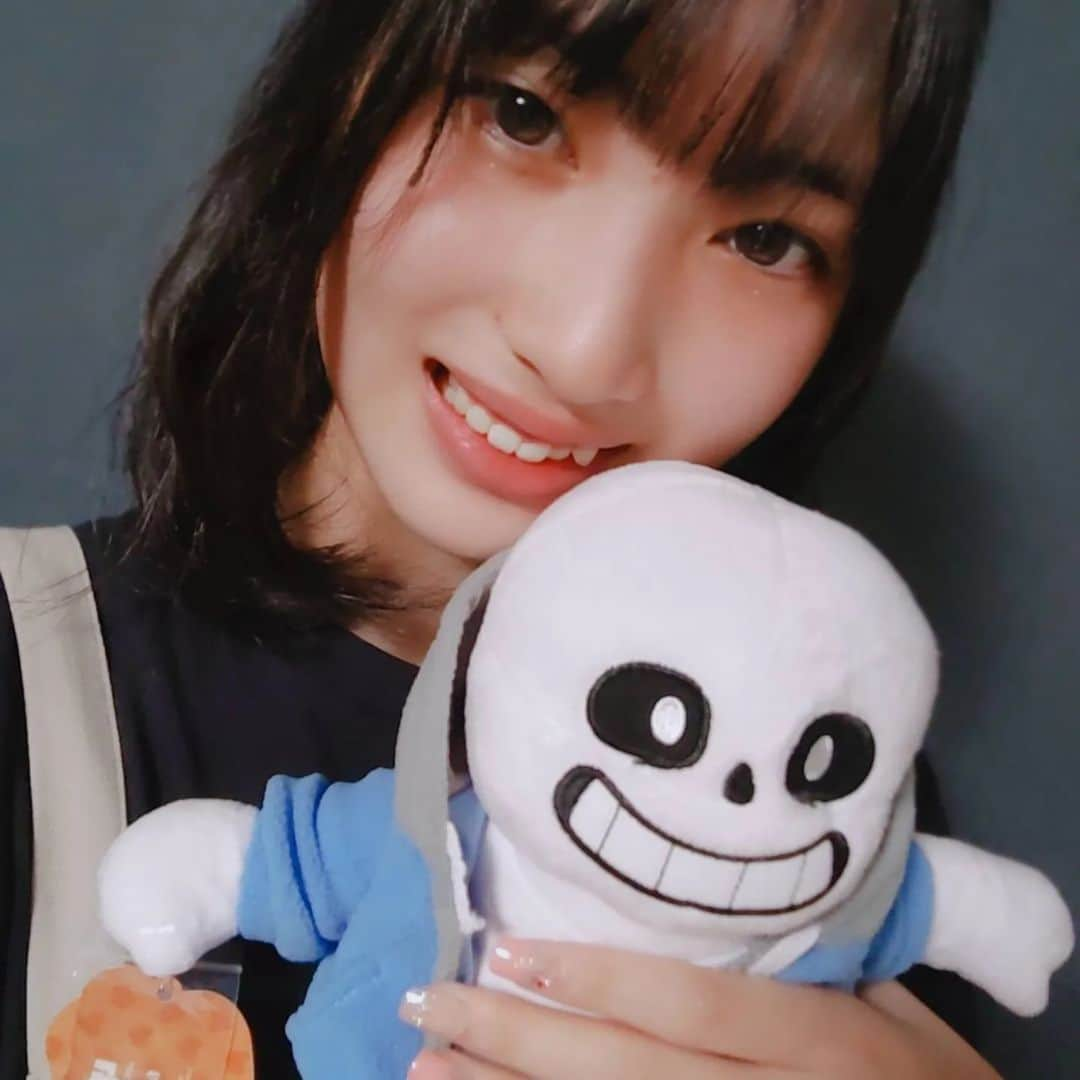 岩脇瑠菜（るなっち）さんのインスタグラム写真 - (岩脇瑠菜（るなっち）Instagram)「東京ゲームショウ2022行ってきましたー！✨めちゃくちゃ楽しかった、、、来年絶対行くもん!!VRやるもん!!!!⁡ ⁡ #東京ゲームショウ2022 ⁡ ⁡ #ゲーム女子 ⁡ ⁡ #シブサン⁡ ⁡ #プラチナムプロダクション」9月18日 20時54分 - la_luna_photo