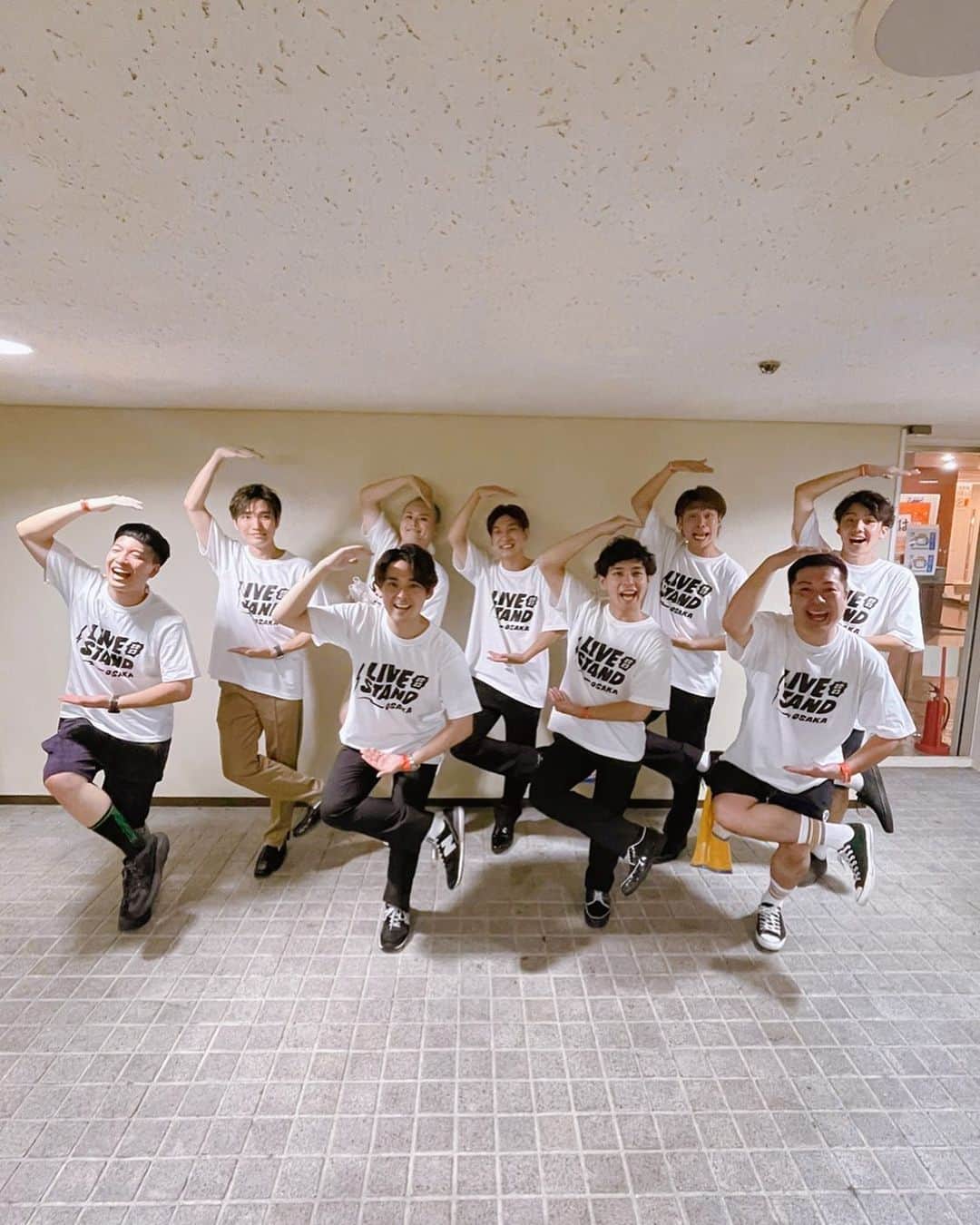 空道太朗のインスタグラム：「LIVESTAND最高！！！ 最初から最後まで大盛り上がりで、 本当にありがとうございました！ SnowManのブラザービートさせてもらいました！ 部活くらい絆生まれました🕺 #ライブスタンド #livestand  #snowman」