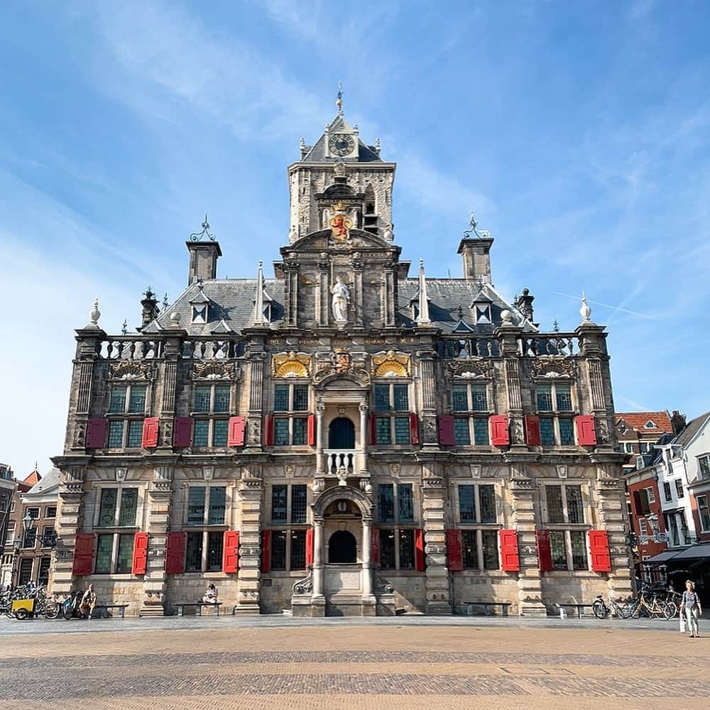 杉本雛乃さんのインスタグラム写真 - (杉本雛乃Instagram)「Visited the Netherlands to attend a conference 🇳🇱 学会参加のためにオランダのデルフトに行ってきました！ どこを見てもとにかく素敵な街&優しい人ばかりで最高でした...時間的に難しいかなと思っていたマウリッツハイス美術館も本当に行って良かった...🥹 ずっと会いたかった研究グループの方々にも会え、良い知見も得られて、とても幸せな遠征でした！！🥰✨ #latepost #phdlife」9月18日 22時06分 - hinano_sugimoto