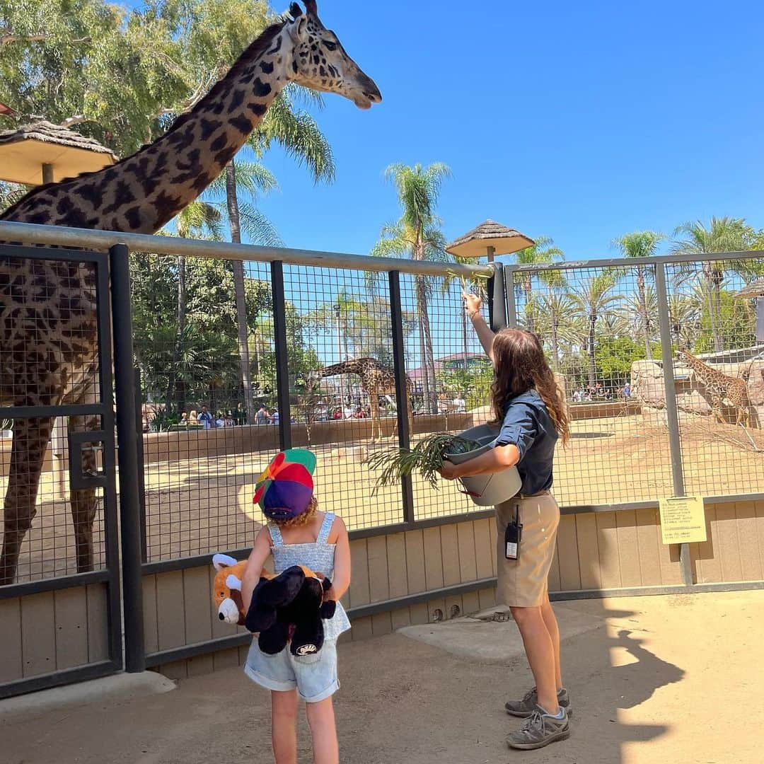 セス・カリーのインスタグラム：「If we take care of nature, nature can take care of us.  Had fun with the fam and feeling inspired after our visit to the @sandiegozoo a few weeks ago. We learned how their local conservation efforts are touching down worldwide.」