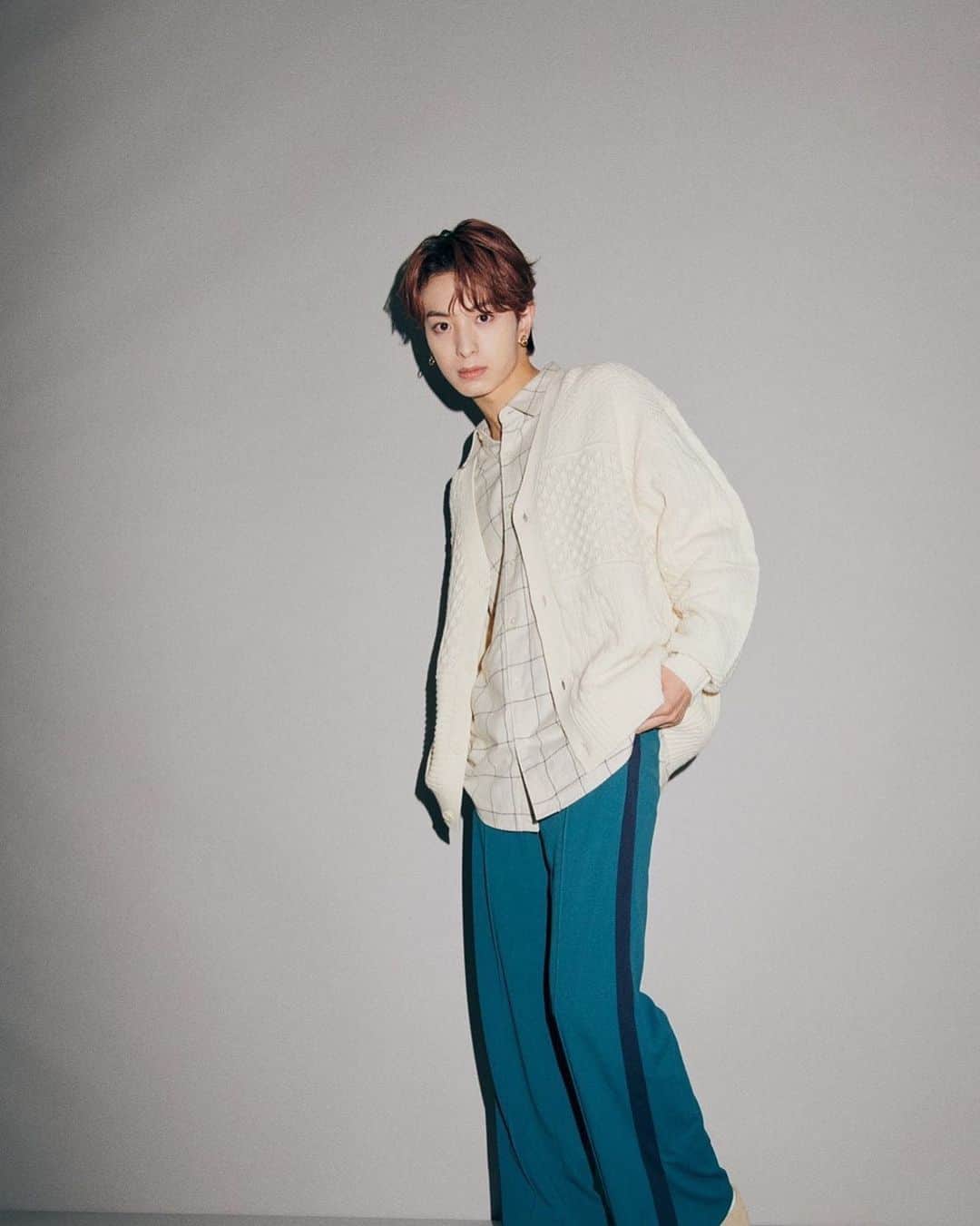 木村慧人のインスタグラム：「GU PANTS ver. @gu_for_all_   #gu #tfp #thefashionpost  #プルオンパンツ」