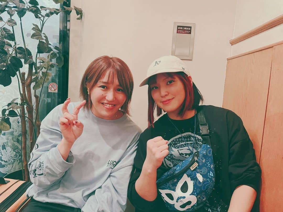 朱里さんのインスタグラム写真 - (朱里Instagram)「志田ちゃん😊✨  #prowrestling #hikarushida #syuri」9月19日 6時10分 - syuri_official