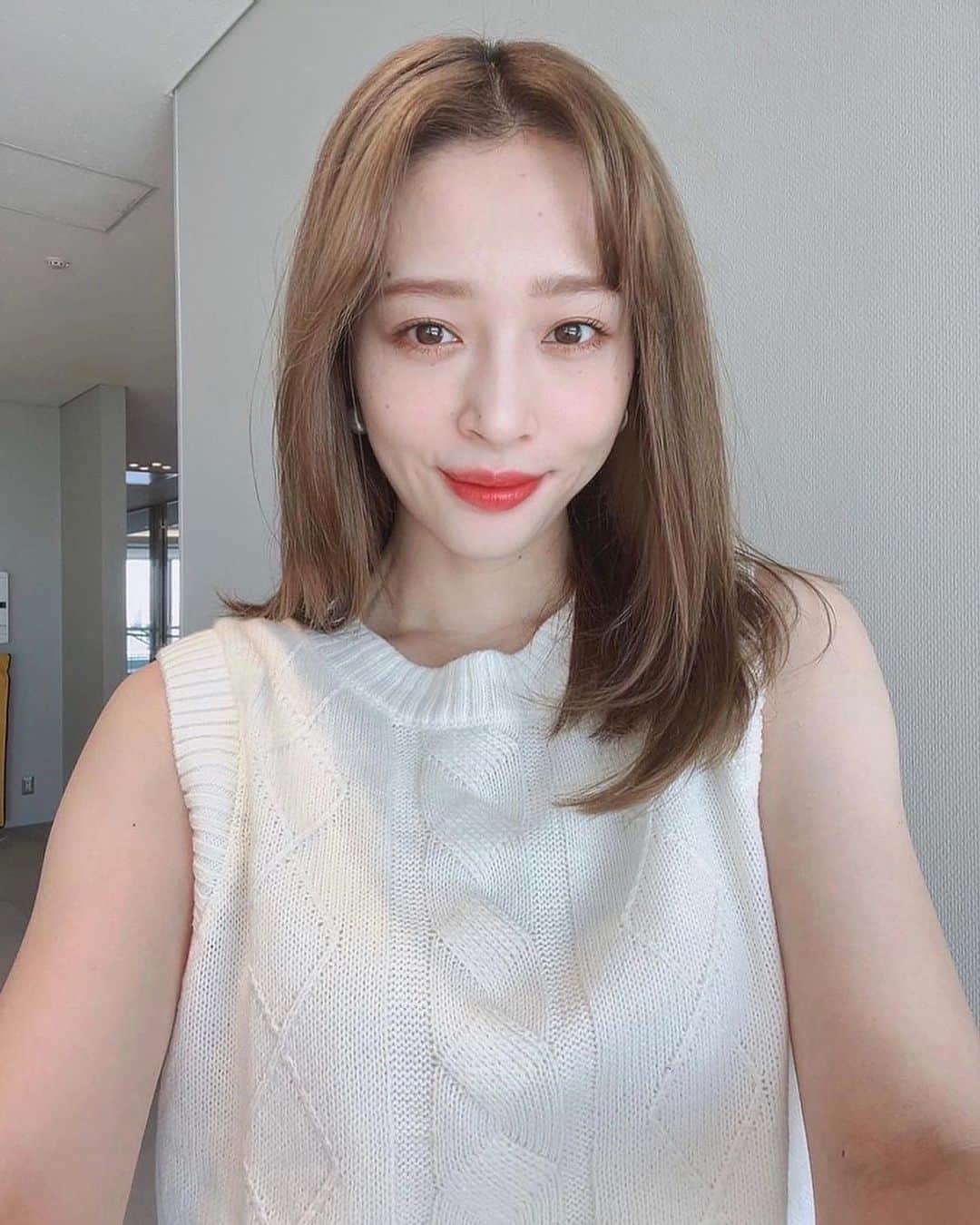 神部美咲のインスタグラム：「おでこ出しがまいぶーむ🐼」