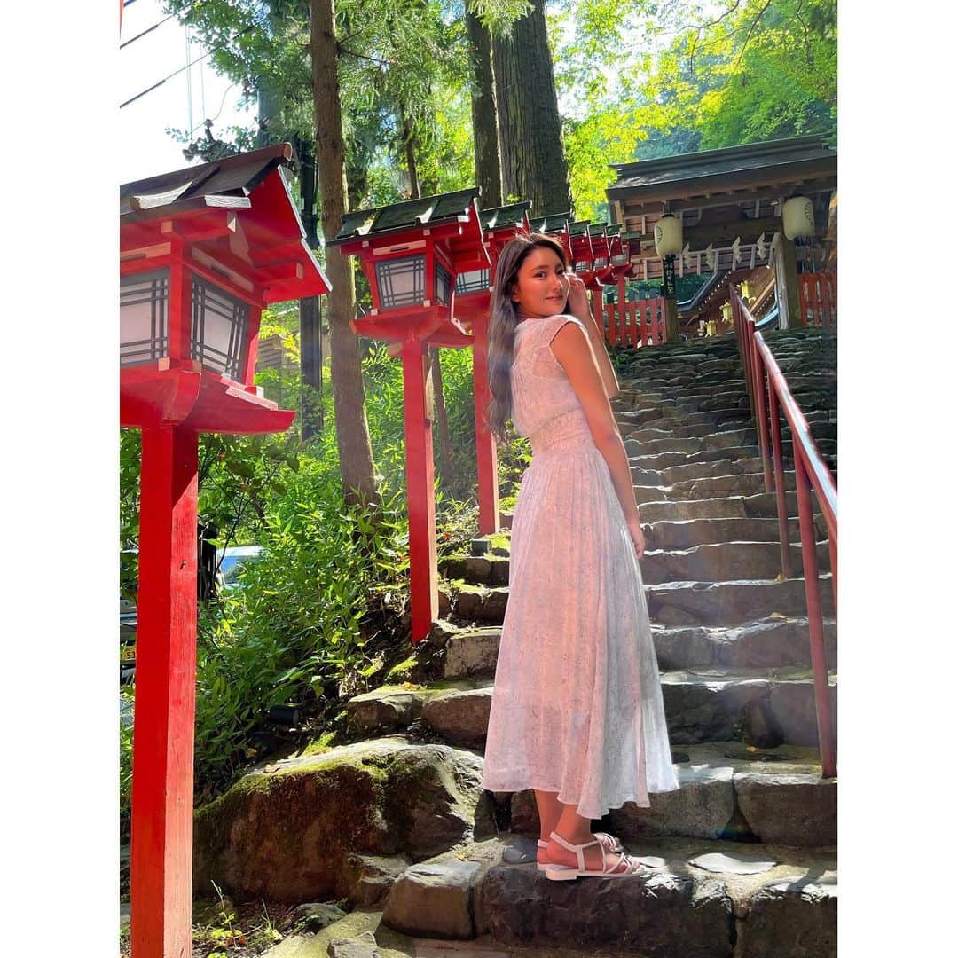 桜庭えれなのインスタグラム：「・ 次は秋か春に行きたいなぁ⛩✨ ・ ・ #エリアG #エリアGグループ #オーシャンスカイ #オーシャンスカイ札幌 #オーシャンスカイ札幌#桜庭えれな #ニュークラブオーシャンスカイ札幌 #キャバクラ #キャバ #キャバ嬢 #キャバクラ嬢 #すすきのキャバクラ #すすきのキャバ嬢」