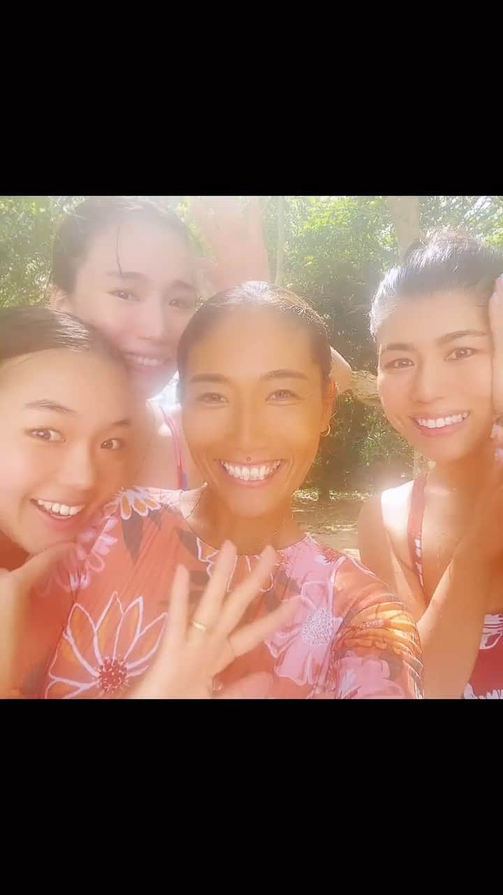 のインスタグラム：「Life is an opportunity, benefit from it. Life is beauty, admire it. Life is a dream, realize it. Life is a challenge, meet it. Life is a duty, complete it. Life is a game, play it. Life is a promise, fulfill it. Life is sorrow, overcome it. Life is a song, sing it. Life is a struggle, accept it. Life is a tragedy, confront it. Life is an adventure, dare it. Life is luck, make it. Life is too precious, do not destroy it. Life is life, fight for it. 人生はチャンスです。そのチャンスを自分からつかもうとしなさい 人生は美しいものです。楽しみなさい 人生は夢です。生きていることそのものが夢のようなものです 人生は挑戦です。受けて立ちなさい 人生は任務です。やり遂げなさい 人生はゲームです。楽しみなさい 人生は約束です。その約束を果たしなさい 人生には悲しみがつきものです。乗り越えてください 人生は歌のようなものです。歌いましょう 人生には困難がつきものです。受け入れましょう 人生には悲劇があるかも知れません。立ち向かいなさい 人生は冒険です。勇気をもって大胆に挑みなさい 人生には幸運が落ちています。それを自分でつかみなさい 人生はかけがえのないものです。大切にしてください それが人生です。受け入れて前に進みなさい。  #マザーテレサ #人生で一度しかないこの瞬間  #人生楽しんだもん勝ち  #笑い #大切な時間 #ヨガライフ #lifeisbeautiful  #smile😊  #happy  #yogalife」
