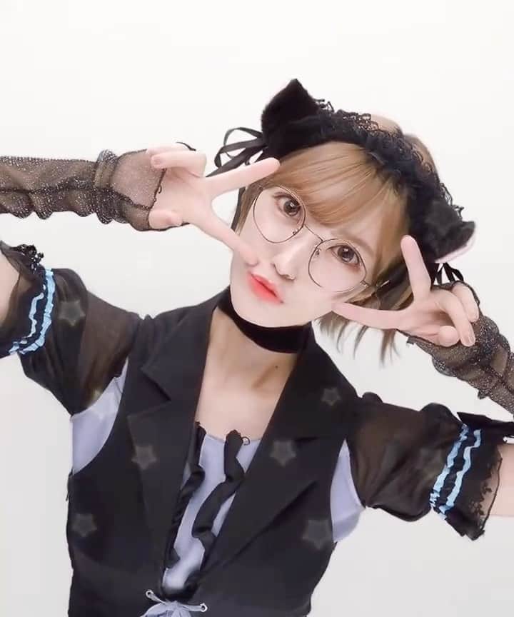 東条蒼のインスタグラム：「＊  #蒼まも イベント大成功！！ということでよろしいかな？ありがとうございました！みんなだいすきです！！  とても楽しかったのでまたやりたいです🚀またいつか。  まだまもちゃんと仲がよかったら…笑  #ちびでび #大山 #コンカフェ  #撮影会 #メガネ女子 #あおたん #蒼　#サムギョプサルと蒼い黒　#ポトレ #ポートレート #撮影モデル #コスプレ #followｍe #following #japan #girl #photooftheday #tagsforlikes #instalike  #台湾 #香港 #粉我 #拍照 #照片 #人像攝影」