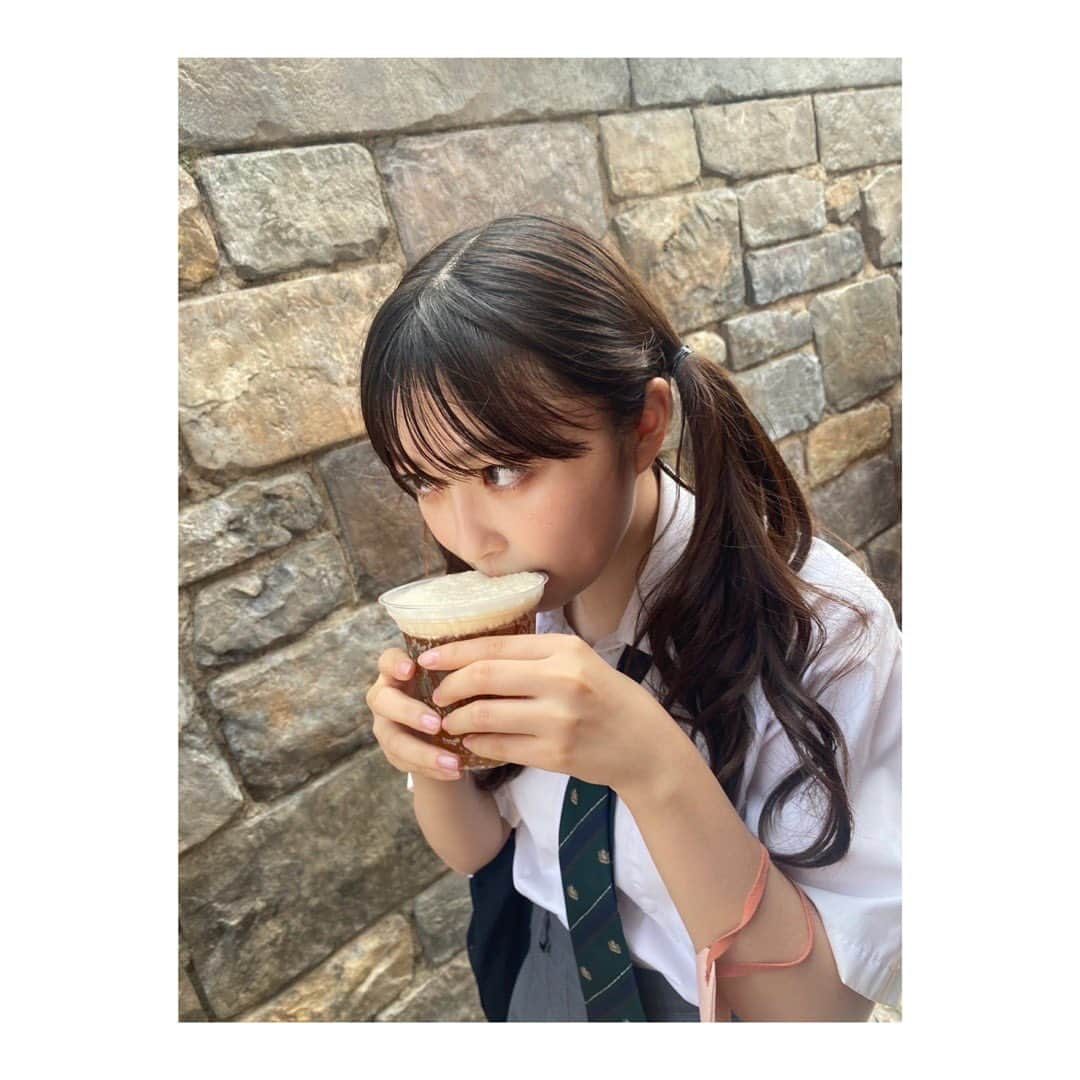 湊胡遥さんのインスタグラム写真 - (湊胡遥Instagram)「. ジュラパで思ったより水かかったの！笑 お久しぶりのなな、本当に可愛かった♥️ #usj」9月19日 14時15分 - koharu_minato61official