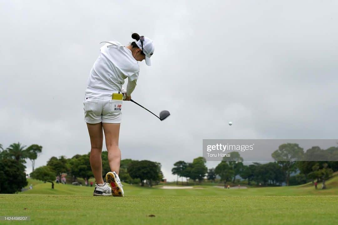 山内日菜子のインスタグラム：「… #山陽新聞レディースカップ  今週も応援ありがとうございました！ 調子が良くなってきている中、 最近は悔いの残る試合ばかり… 情けないです。 でも、大丈夫！私ならできる！ もっともっと頑張りますので、 応援よろしくお願いします！！！  #ライク株式会社　#LIKE #コアグループ #CORE #大東建託未来アスリートプロジェクト #大東建託 #teamdaito #チーム大東 #TaylorMade #TaylorMadeGolf #newbalance  #newbalancegolf #野村循環器内科クリニック」