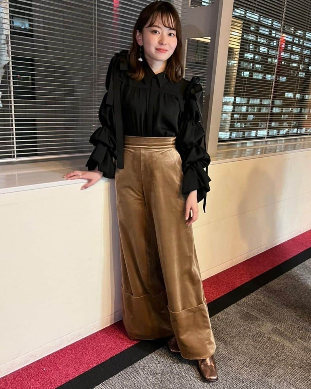 山田杏奈のインスタグラム：「最近の衣装👗」