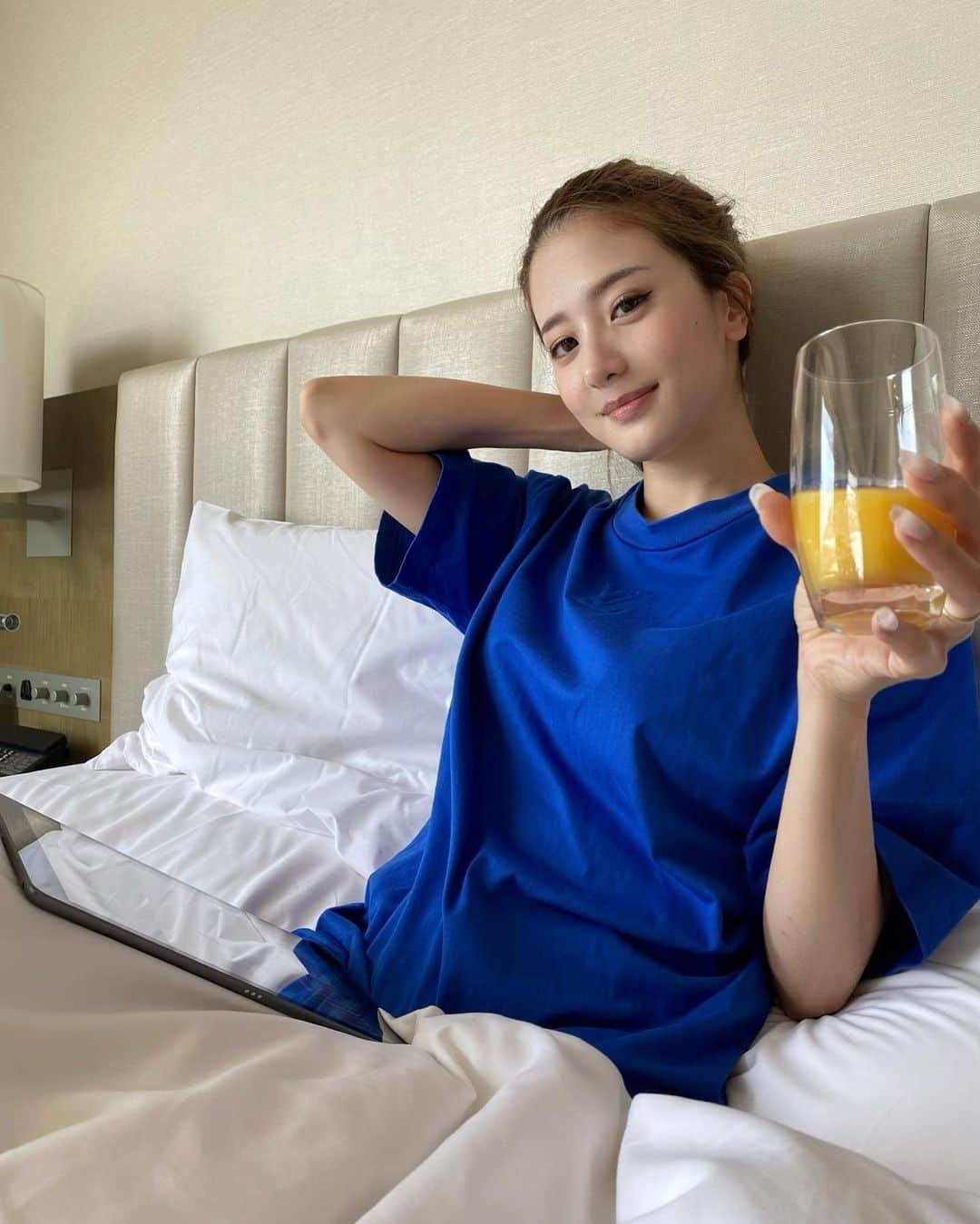 miiのインスタグラム：「これは日本での写真だけど🤳💕」