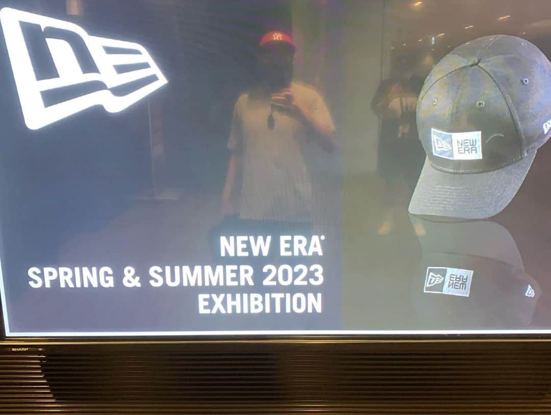 元木博紀さんのインスタグラム写真 - (元木博紀Instagram)「時差投稿 NEWERA 2023 SS 展示会 いつもありがとうございます🙇‍♂️🙇🙇‍♀️  大さんのイラストもインパクト やばかった〜🫣🫣🫣 @newerajapan  @neweracap  #newerajapan #newera #neweracap  #neweraperformance #ニューエラ」9月19日 17時18分 - hirokimotoki