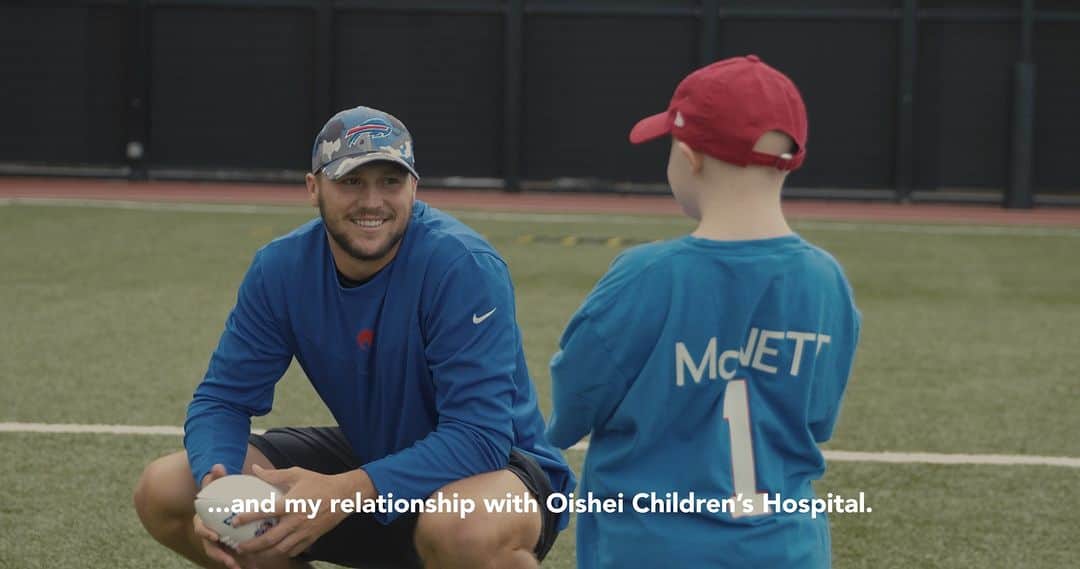 ニューエラ・キャップのインスタグラム：「We are proud to be partnered with @joshallenqb, as a leader both on and off the field. Learn more about Abbie, a patient at Oishei Children's Hospital, and Josh's impact on her journey.」