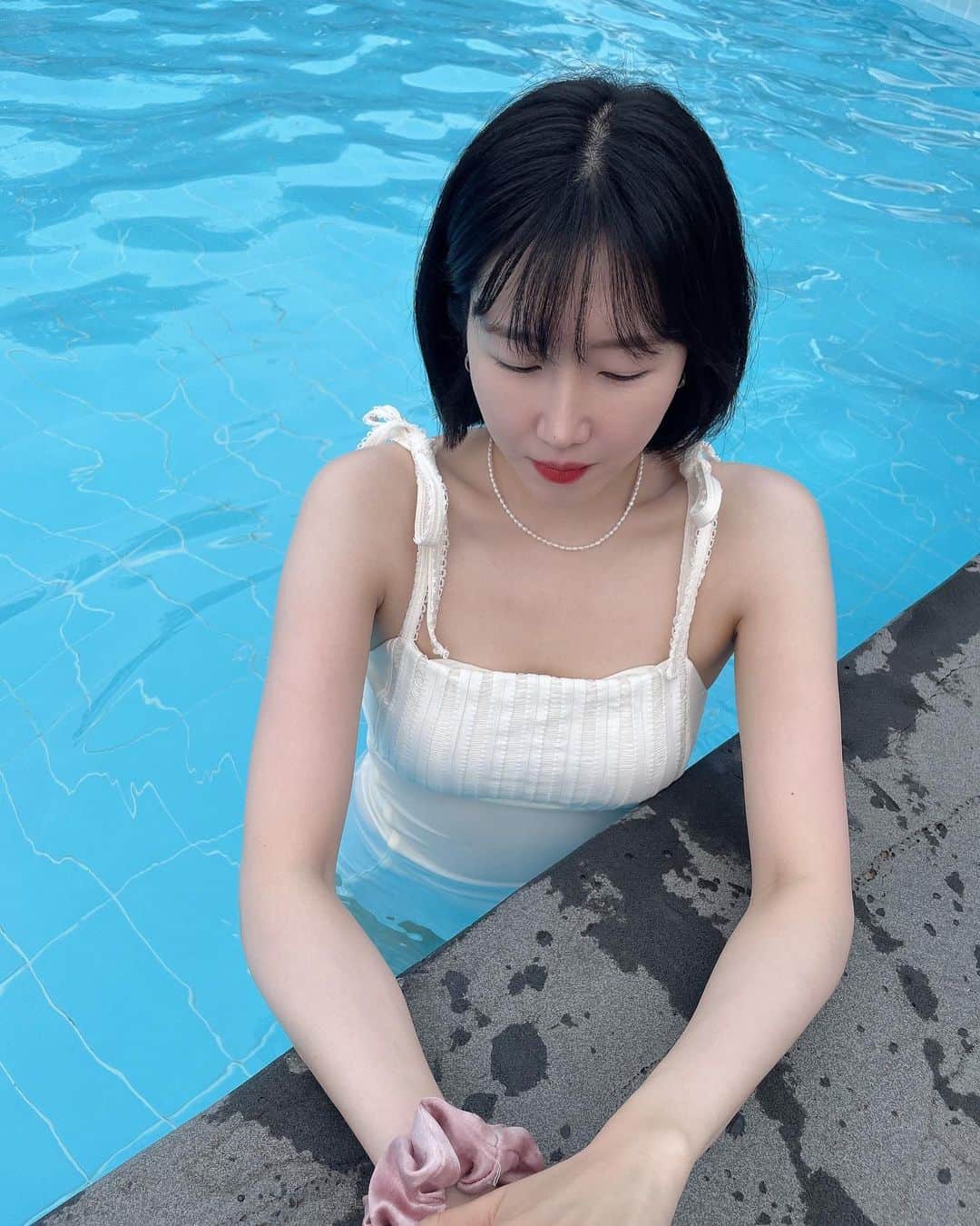 ジンジュ さんのインスタグラム写真 - (ジンジュ Instagram)「⠀ 오늘부로 여름 끝 처음으로 여름이 끝나가는게 아쉽다 마지막 #물놀이  안녕 여름 아니 가지마 여름 아니 잘가 여름 빠이룽」9月20日 0時31分 - shining_jinju