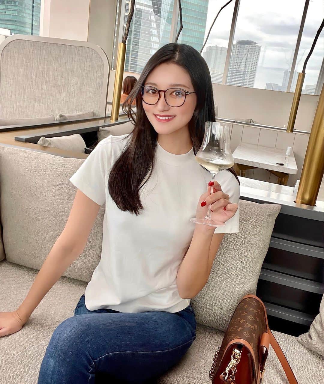 岩波彩華のグルメインスタ