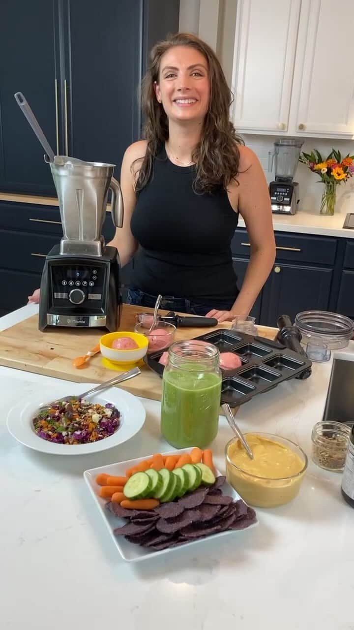 Vitamix Global Headquarters Real foodのインスタグラム：「Join Shalva from #lifeisnoyoke as she takes you through their incredible recipes using products from this year’s Vitamix Days sale!! • Get all recipes mentioned in this live from @lifeisnoyoke link in bio. 1️⃣Green Juice 2️⃣Queso 3️⃣Detox Salad 4️⃣Strawberry Banana Nice Cream • #vitamixdays #vitamix #partner #makeitreal #recipes #healthy」